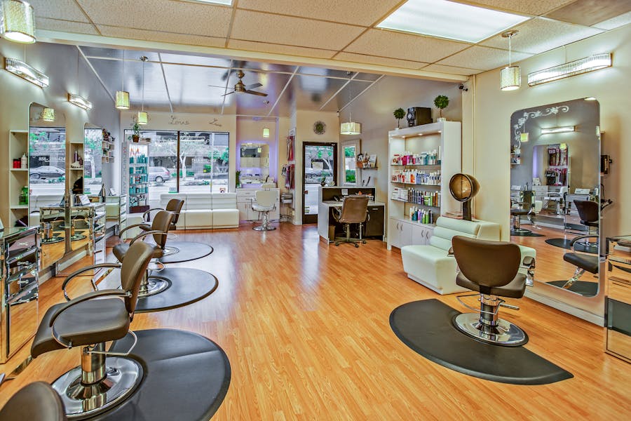 Elegant salon interior at Empress Nails Beauty and Spa Skopelos